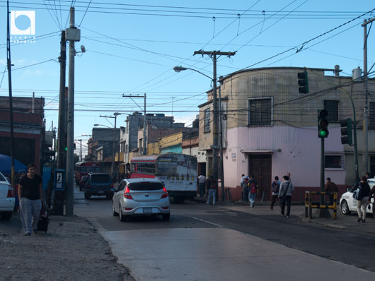 バスターミナル前から見るグアテマラシティ