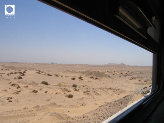 エジプトの砂漠列車