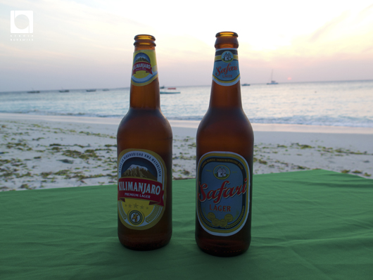 ヌングイの夕陽を楽しみながらのビール