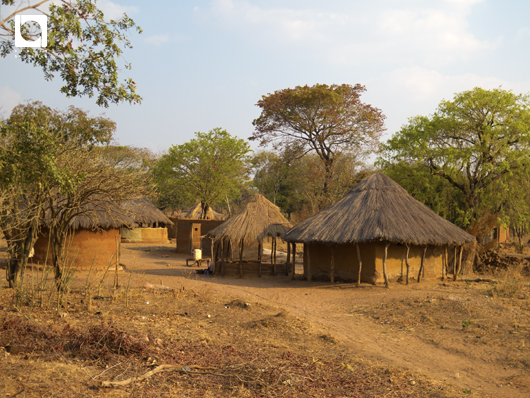ザンビア地方集落の家々